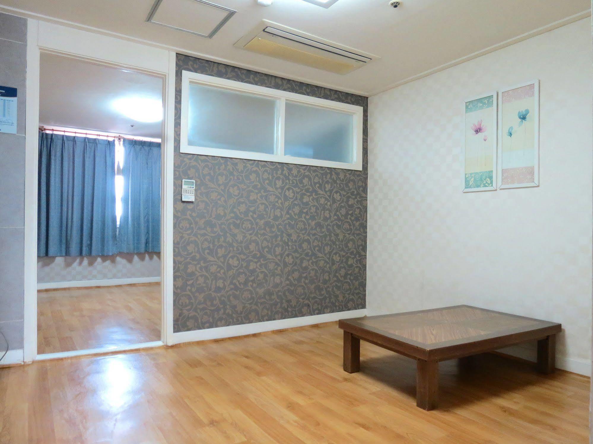 Glory Condo Haeundae Busan Exterior photo